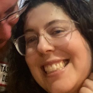 Meet your Posher, Stacy